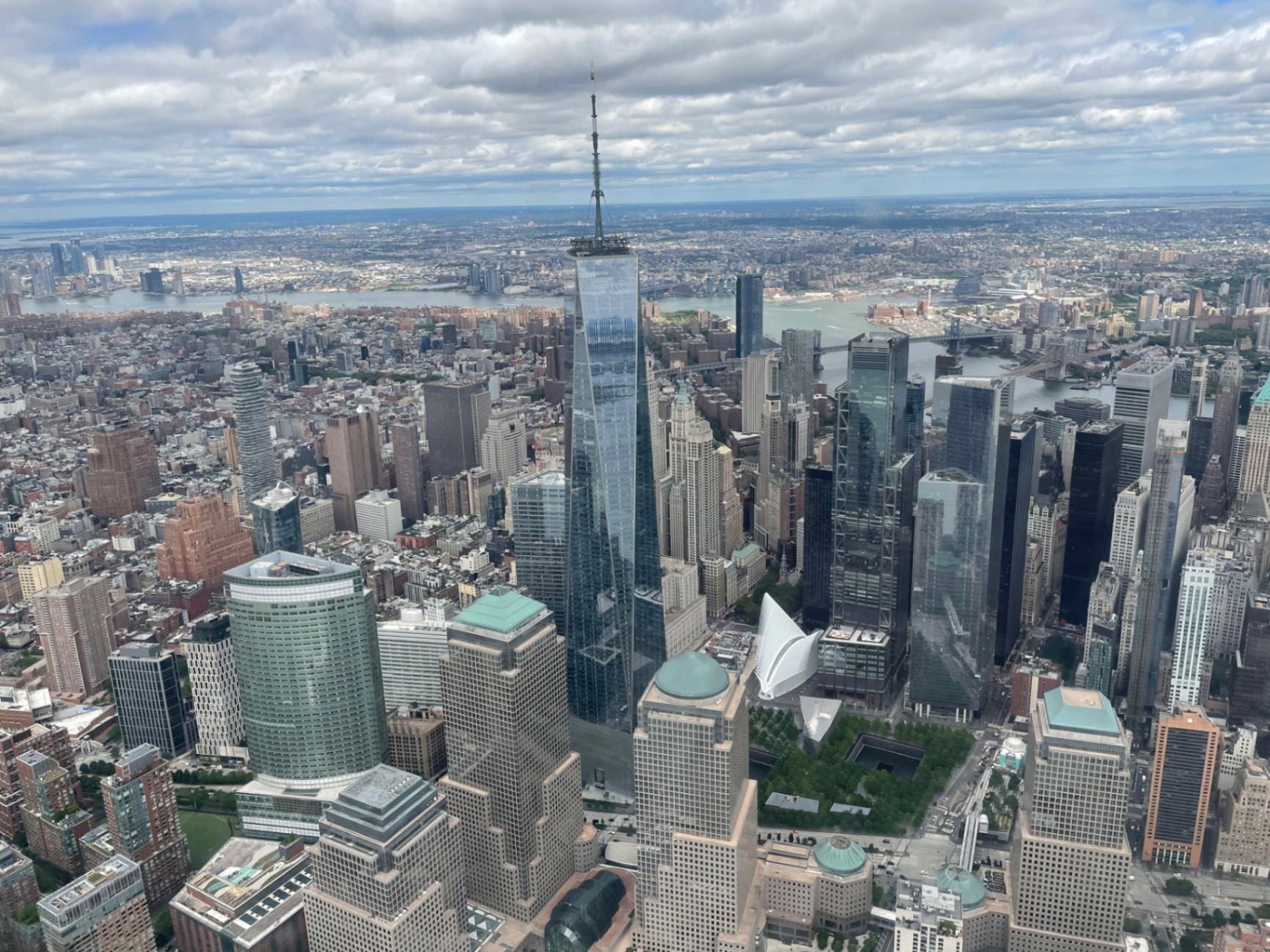 Lower Manhattan aerial view with live building emissions overlay